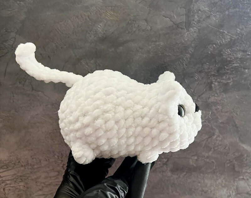 How to Crochet a Chubby, Squishy Cat: Easy Step-by-Step Plush Pattern