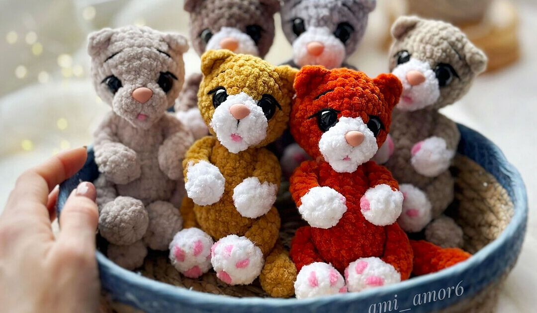 How to Crochet the Cutest Plush Kitten: Free Beginner-Friendly Pattern!